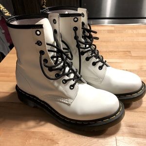 Doc Martens White Boots 🔥🔥🔥
